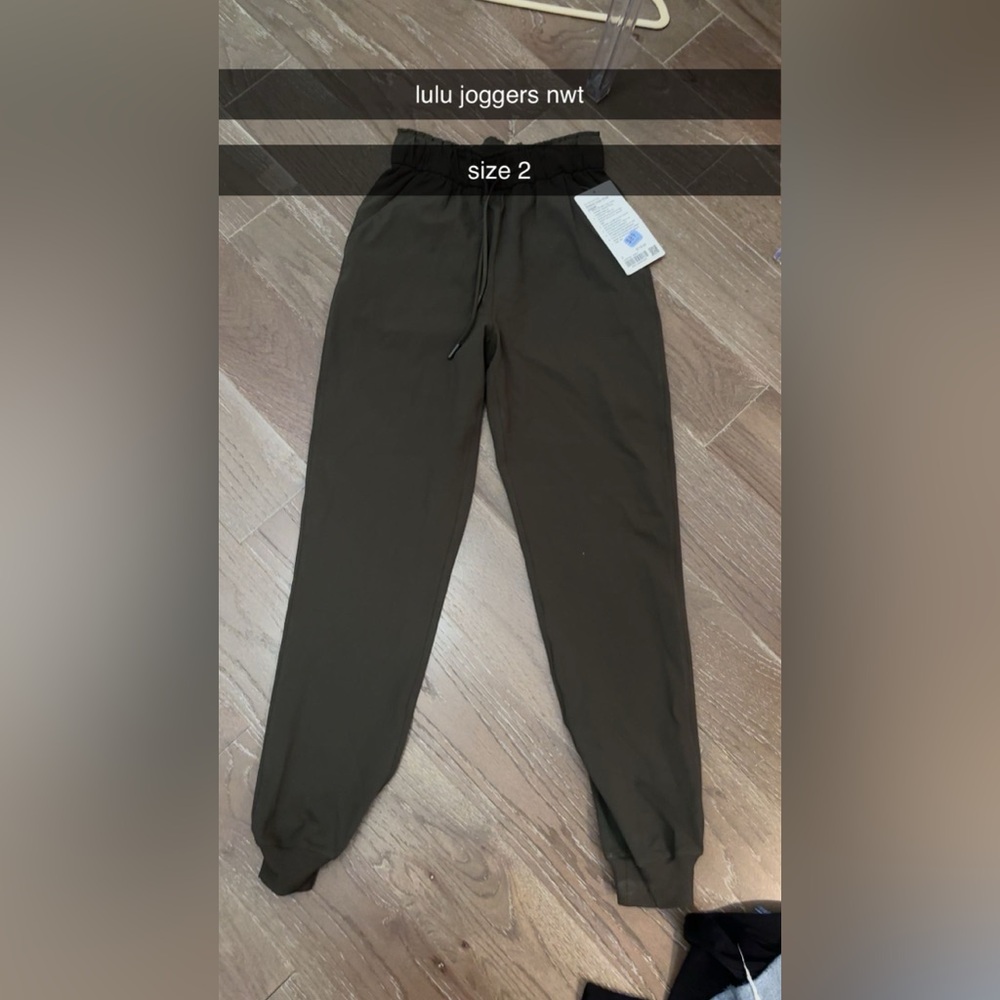 Woman’s Lululemon Joggers NWT